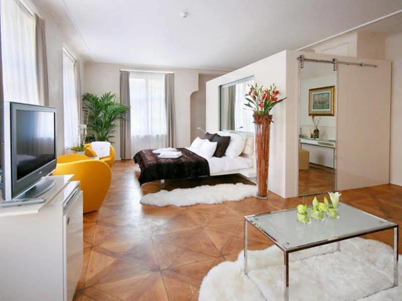 فندق ثري ستوركس براغ المظهر الخارجي الصورة A studio apartment